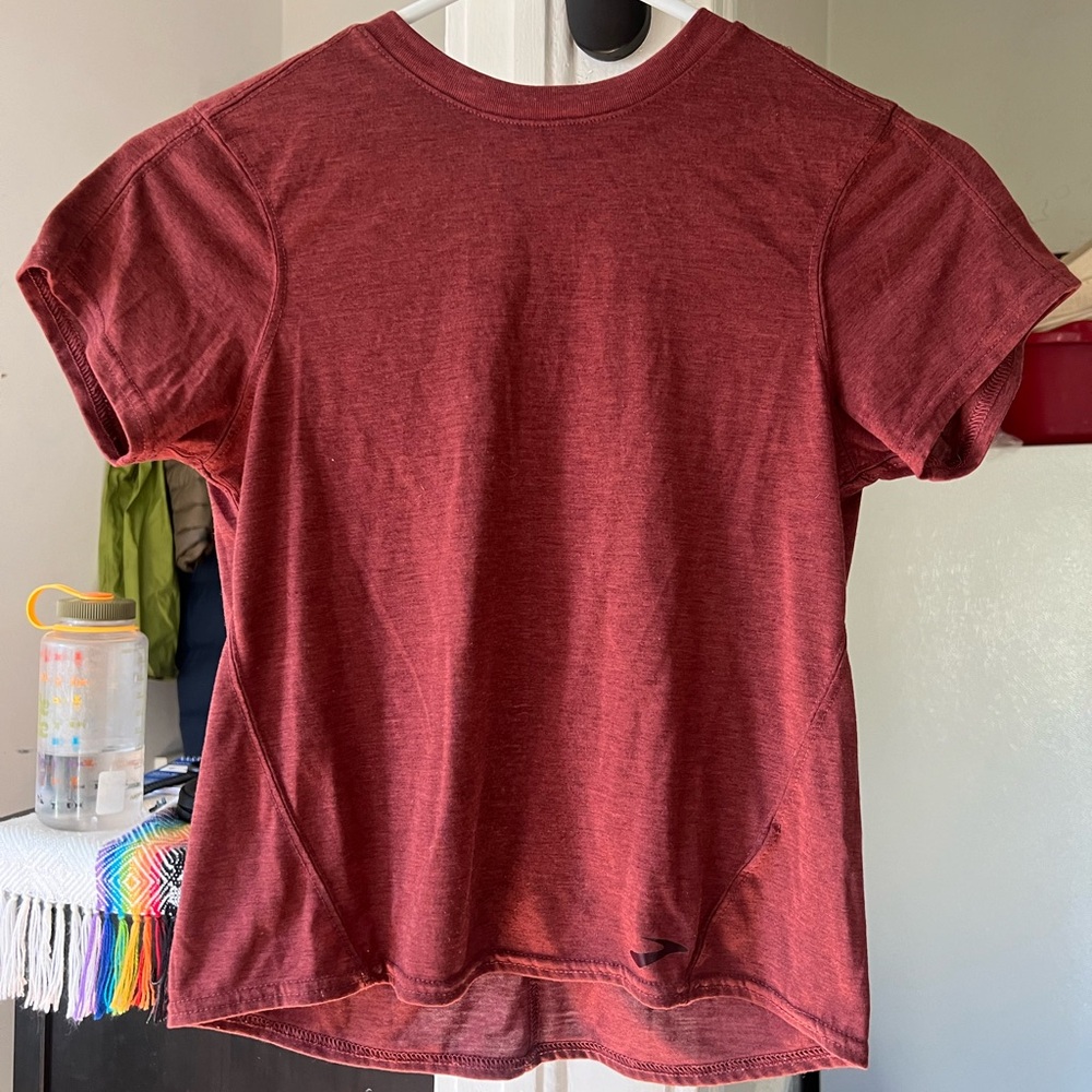 Brooks Women’s Athletic Crop Top. XS.